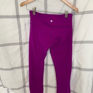 purple lululemon wunder under leggings